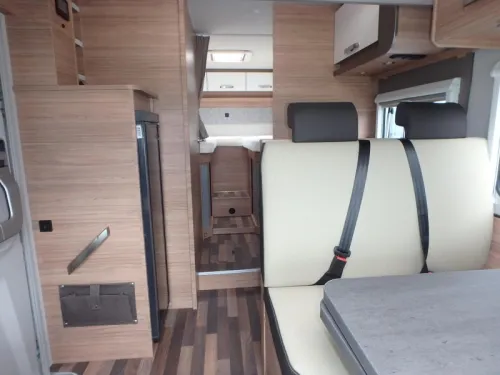 Weinsberg CaraSuite 700 ME Foto: 15
