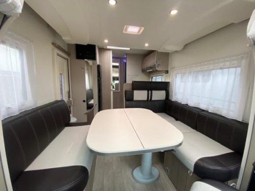Challenger Special Edition 290 Raum ! und Luxus Foto: 6