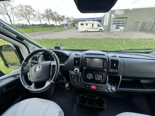 Knaus Van I 5.99 meters 9T automatic photo: 12