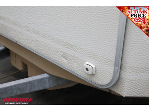 Dethleffs RB 5A Transverse bed Middle kitchen photo: 9