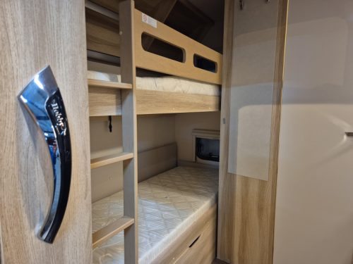 Hobby De Luxe 490 KMF Foto: 3