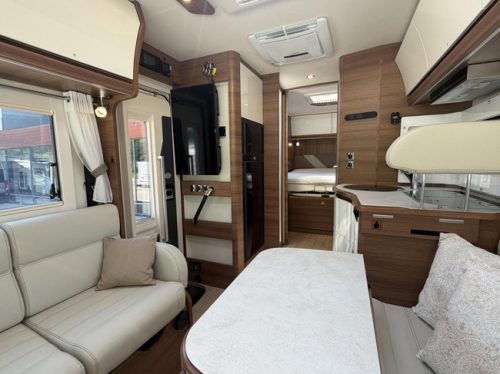 RAPIDO M96 Queensbett EP Level 2X Klimaanlage Wechselrichter Solarpanel Foto: 10