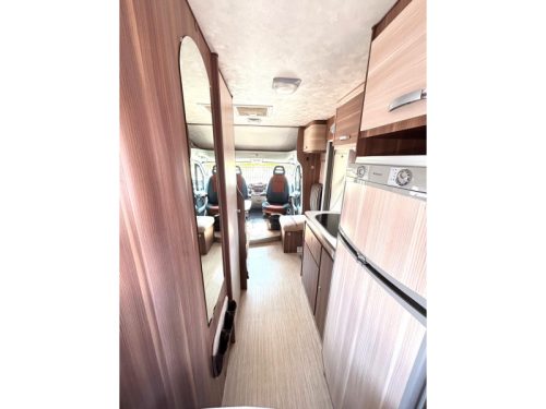 McLouis Glamys 72 Queensbed/2011/Euro4/6.7M photo: 15