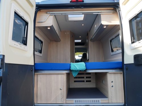 Clever 6.40 Mtr Buscamper, Maxi Chassis, Low Single Beds!! photo: 20