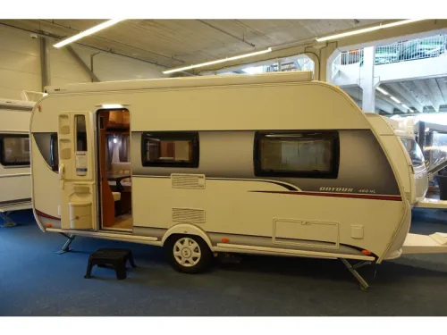 Hobby On Tour 460 HL cassette awning photo: 1