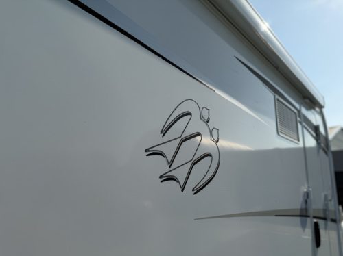Knaus SKY TI 700 MEG SILVER SELECTION / Free Storage photo: 4