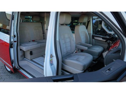 Volkswagen California T6 Ocean Red Bulli edition photo: 9