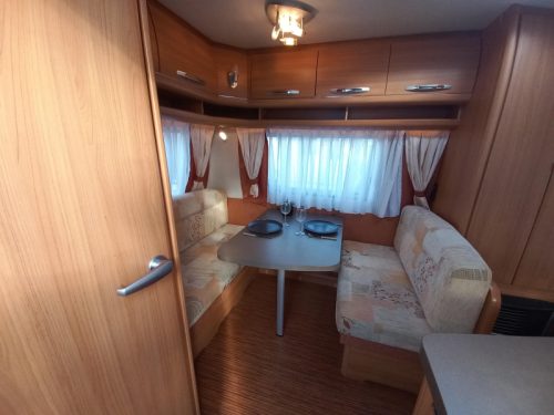 Hobby De Luxe 400 SF voortent-luifel-mover-etc  foto: 6