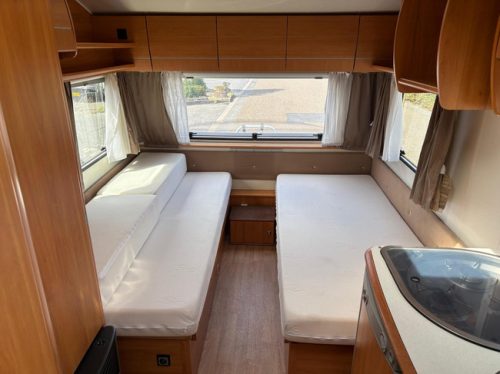 HOME-CAR 526h Racer 470 UE | 2 Single beds | Fully automatic mover | Bicycle carrier | Cassette awning | 3-Burner gas stove photo: 18