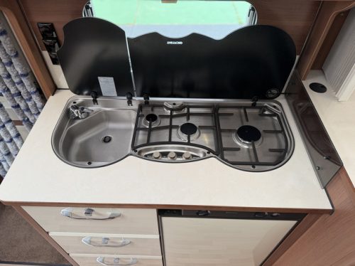 LMC Maestro 490 E Foto: 14