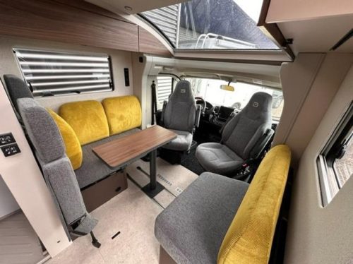 B&uuml;rstner Signature SFT 7.4 CAMPER VAN HET JAAR! foto: 2