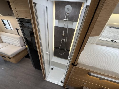 Adria Matrix Plus 670 DL Automatic Lithium Air Conditioning photo: 17