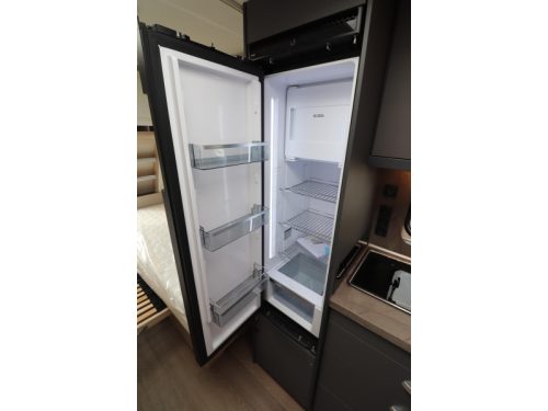 Hobby De Luxe 495 UL MODEL 2027 - 321 photo: 11