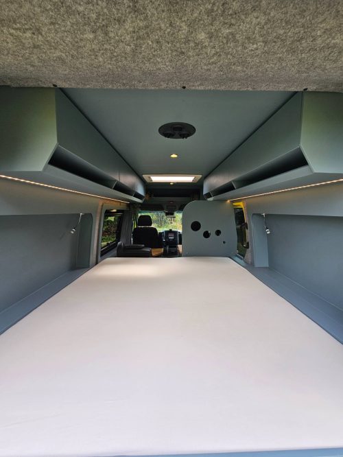 Mercedes Sprinter 319 bluetec photo: 16