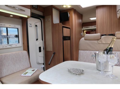 Carado T447|Single beds|XL fridge|New belt, 59967KM! Neat! photo: 12