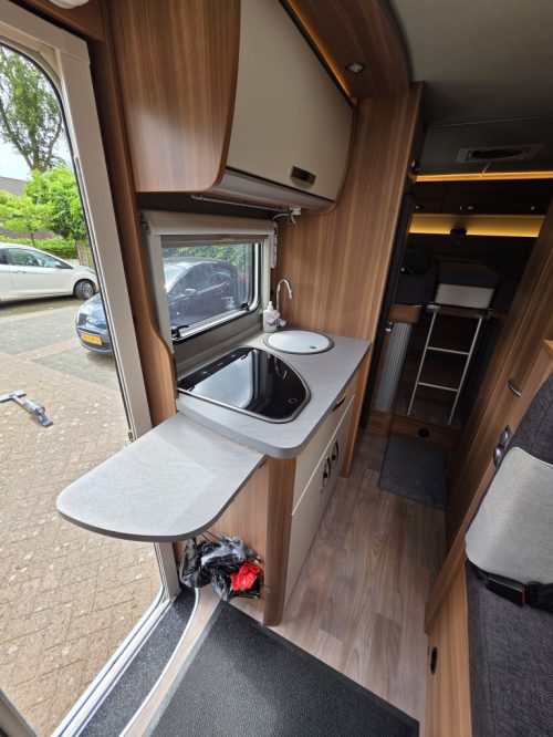 WEINSBERG R57 photo: 8