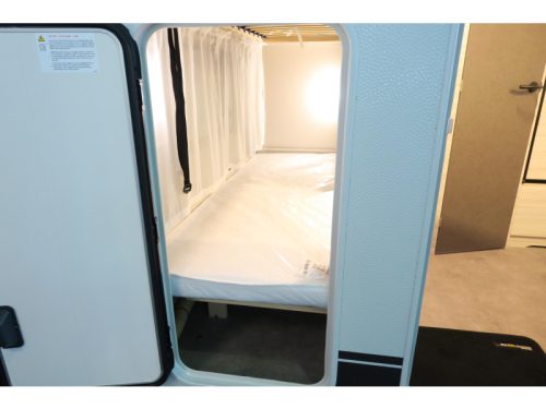 Dethleffs C'Joy 480 QLK STAPELBED+VASTBED+GARAGE Foto: 12