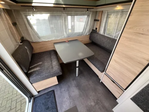 Dethleffs Camper 460 EL MOVER-AWNING-BIKE RACK photo: 6
