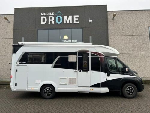 Hobby Optima Premium 65 GQ Queensbed & lift bed photo: 1