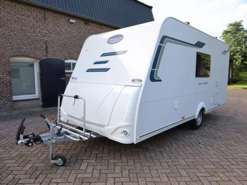 Caravelair Alba Family 466 Stapelbed &eacute;n vast bed  foto: 1