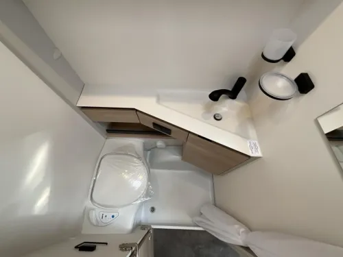 Dethleffs Camper 460 EL MOVER-AWNING-BIKE RACK photo: 16
