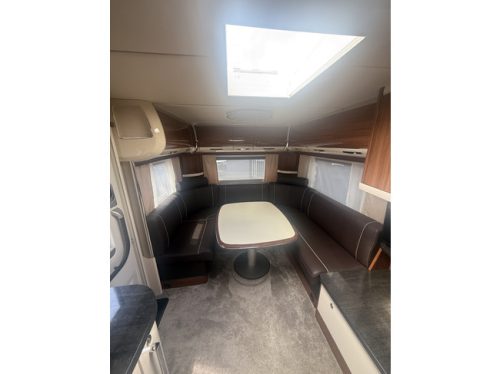 Fendt BRILLANT 650 in new condition Queen bed awning Thule mover Truma xt screen door leather TV roof air conditioning Truma large roof hatch oven xxl refrigerator photo: 12