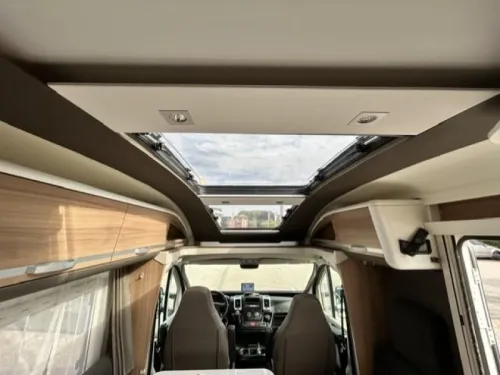 Adria Coral Axess 670 SL  photo: 8