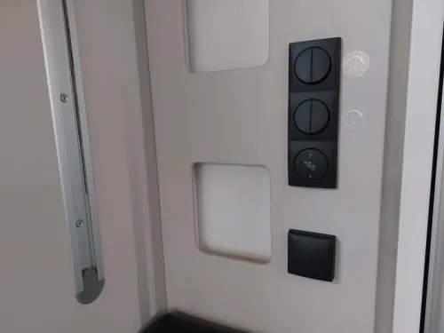 Adria Matrix 600 SL Cama longitudinal/Cama abatible/TV/Bater&iacute;a foto: 5