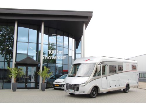 Carthago Chic C-Line I 4.9 LE-L Single beds + Pop-top roof  photo: 4