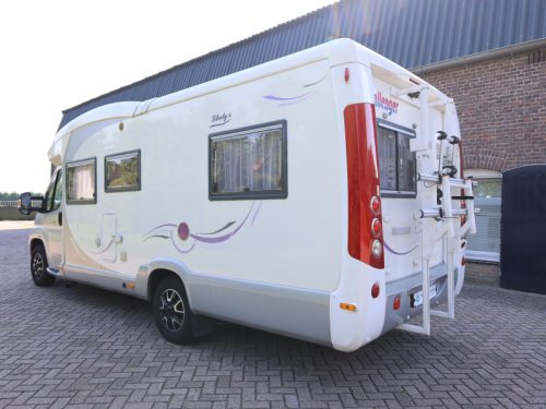 Challenger Eden 617 leveling system | bike lift photo: 1