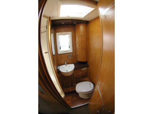 Rapido Le Randonneur 7093 F Transverse bed, XXL Garage. photo: 12
