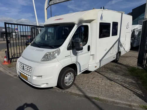 Trigano Elliot 40S XXL Garage Dach Klimaanlage Foto: 1