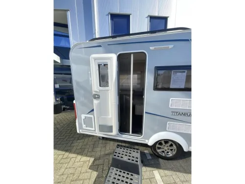 Caravelair Antares Titanium 390 KOMPAKT-VORZELT Foto: 2