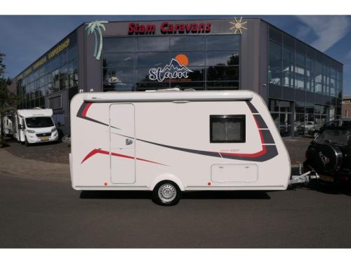 Sterckeman Easy Comfort 420 CP awning and bike rack