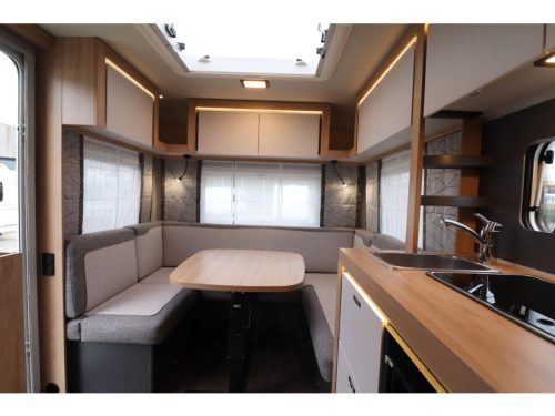 Knaus Sport Platinum 450 FU AKTIE - 200 Foto: 16