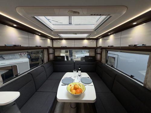 Frankia F-Line 740 PLUS Round seating and Single beds photo: 11
