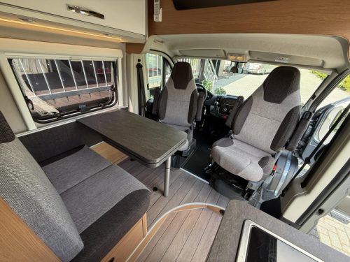 Weinsberg CaraBus 630 ME AUTOMATIC photo: 1