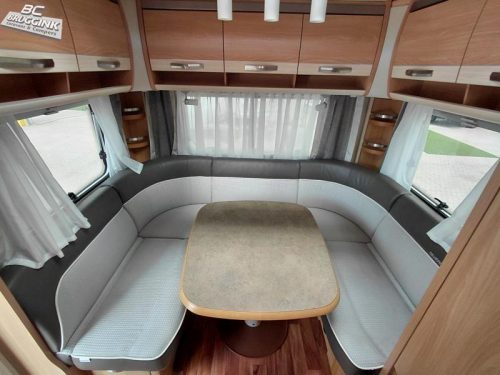 Knaus Sudwind 500 EU - SINGLE BEDS - ROUND SEATING photo: 3