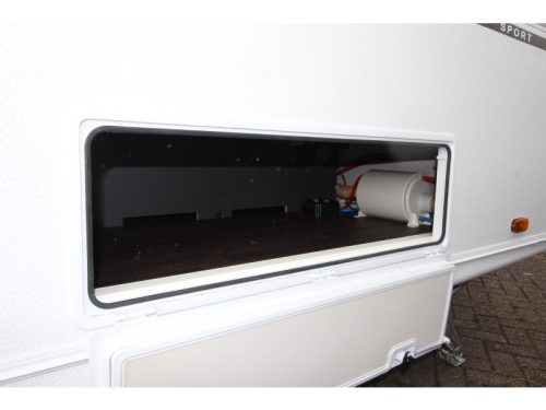 Knaus Sport 500 EU Camas individuales y asientos en c&iacute;rculo. foto: 22