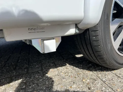 Knaus Sudwind 420 QD Rangierhilfe Markise Fahrradtr&auml;ger Foto: 2