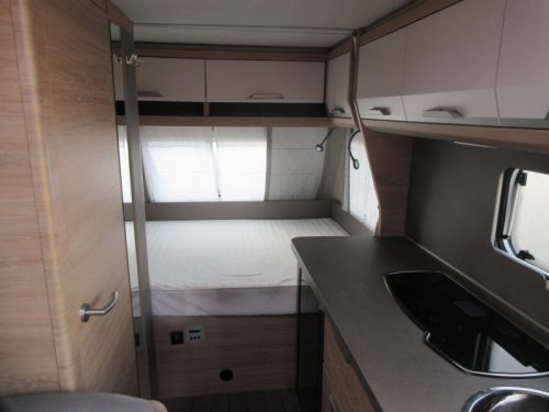 Knaus Sudwind 420 QD MIT RANGIERHILFE UND UNICO Foto: 3