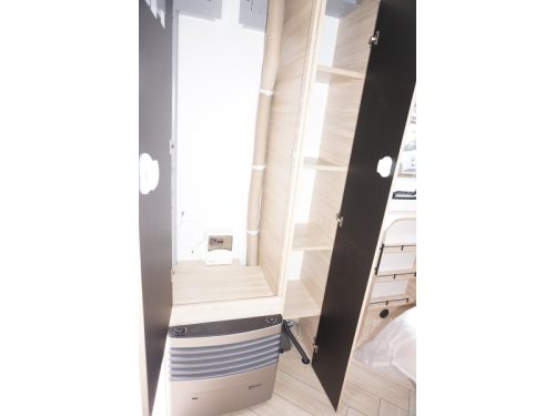 Caravelair Sport Line 455 Alu velgen, Disselafdekk. photo: 7
