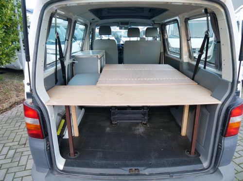 Volkswagen T5 Transporter, Basic Motorhome, 6 Seats, Motorhome Approved!! photo: 13