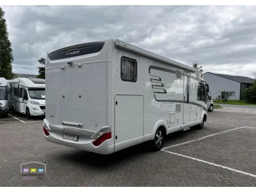 Hymer B 704 PL photo: 1