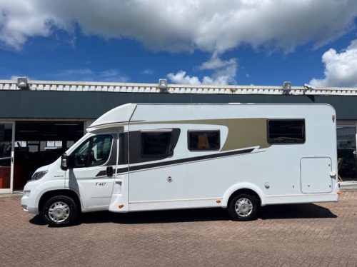 Carado T 447 Single beds Pop-top roof XXL garage Solar panel photo: 6