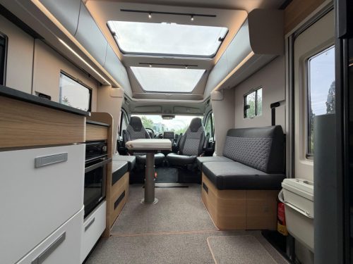 Adria Coral Plus 670 DL LEVEL/LITHIUM/WECHSELRICHTER Foto: 6