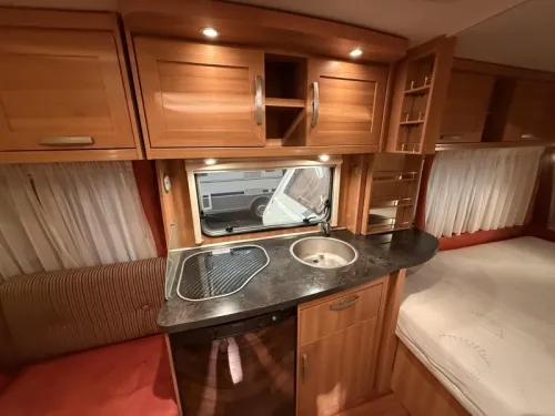 Eriba Sporting 465 FRANSB MOVER MARKISENZELT Foto: 9