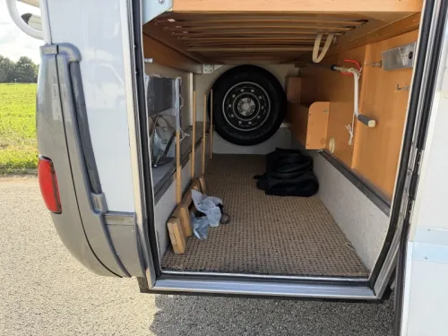 Hymer Classic Lit superpos&eacute; photo : 28