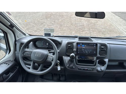 Weinsberg CaraSuite 700 ME 180pk|autom|NAVi|smart TV  Foto: 21