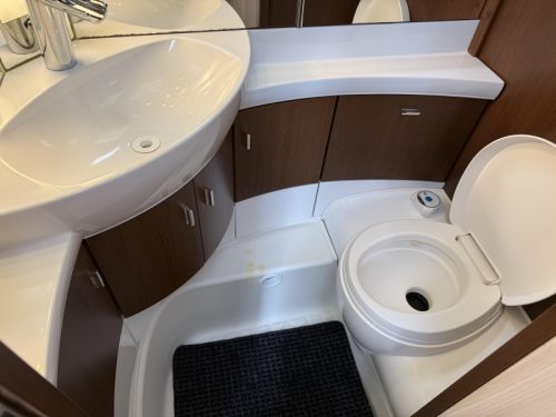 Hobby Prestige 495 UL 2 BETTEN RANGIERHILFE VORZELT  Foto: 10
